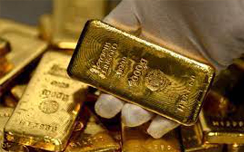 Emas Melemah 8% sejak September 2020