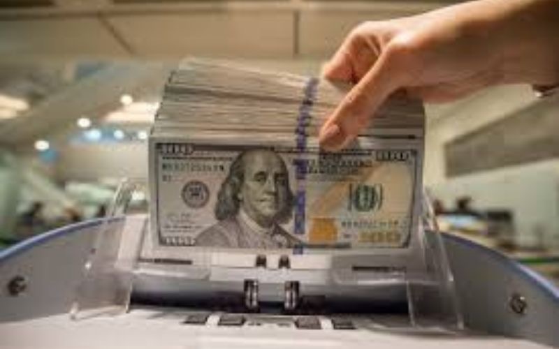 US Dollar Terus Menguat, Harga Emas Terendah Selama 9 Bulan Terakhir