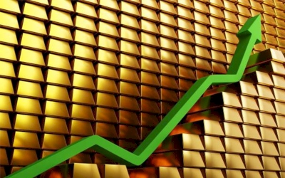 Harga emas diprediksi menyentuh $2.100 pada akhir tahun 2023