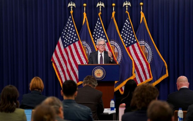 Safe Haven Menguat: Emas dan Perak Naik di Tengah Ketidakpastian Ekonomi