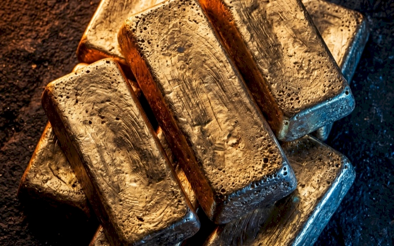 Emas Rebound saat Gencatan Senjata AS-Iran Diperpanjang, tapi Sinyal Hawkish The Fed Masih Membayangi